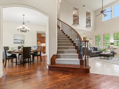 407 W Aurora Vista Trl