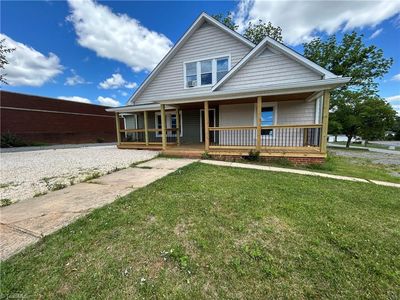237 E Main St
