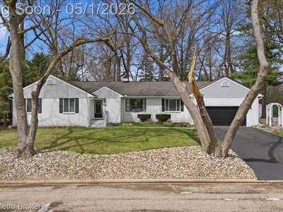 5060 Oneida Dr