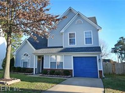 9 Centre Port Cir