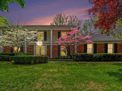 Property at 910 S Shady Hollow Cir, Bloomfield Hills, MI