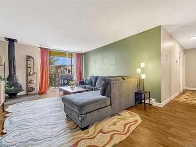 2231 S Vaughn Way Unit 305b