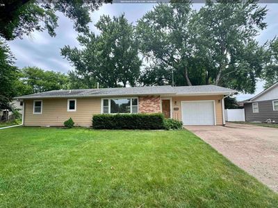 828 Eastgate Dr