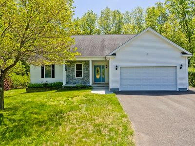 12 Camelot Ln