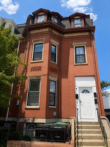 16 Cross St E #2