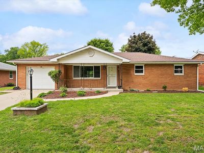 13 Joseph Dr