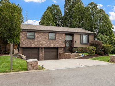 109 Brookmeade Dr