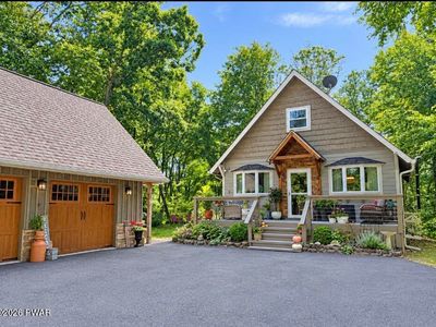 804 Hackamore Ct