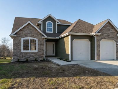 121 Hillside Dr