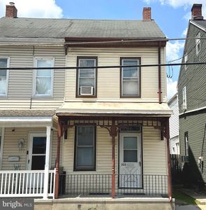 Property at 335 N 5th St, Lebanon, PA