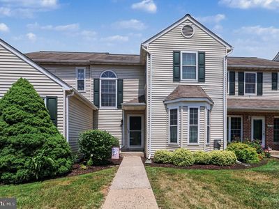 16 Village Dr