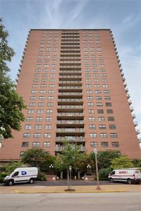 4466 W Pine Blvd APT 8C