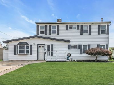 17 Chickadee Lane