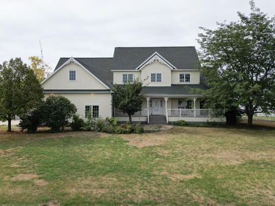 210 Hackberry Ct