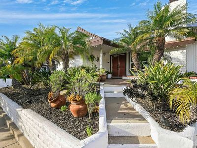 4008 Via Los Padres