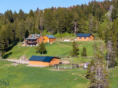 185 Peak Rd