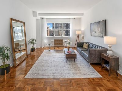 301 E 48th St APT 17G