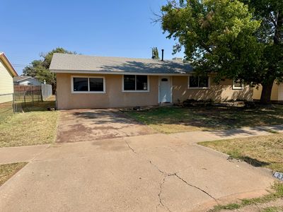 Property at 212 Circle Dr, Clovis, NM