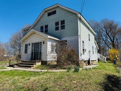 16 Canfield Ave