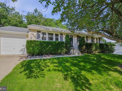 13 Cornwall Dr