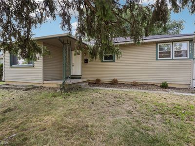 1332 Cloverfield Ave