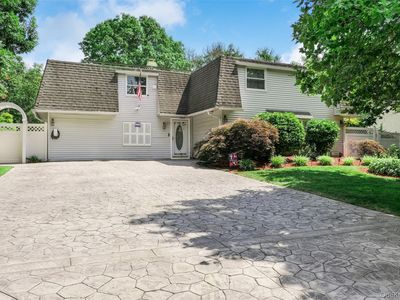 17 Sundial Lane