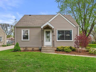 320 W Van Norman AVENUE