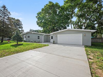 3221 Irene St