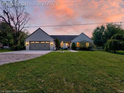 8543 Oakville Waltz Rd