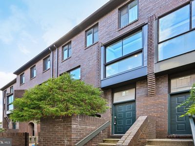 100 N 22nd St APT 125