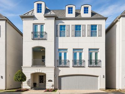 11104 Savannah Woods Ln