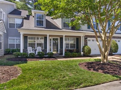 2803 Waters Edge Ln