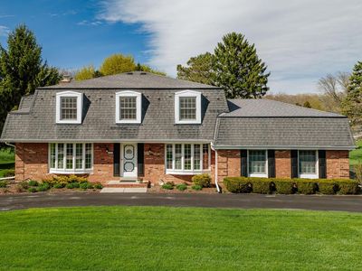 18510 Surrey LANE