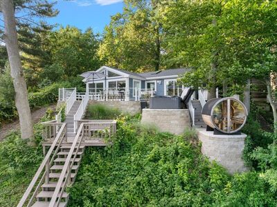 6365 Waters Edge Ln