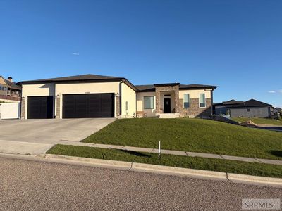 6560 E Crown Cres