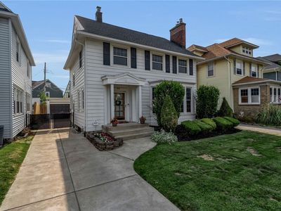 94 Larchmont Rd