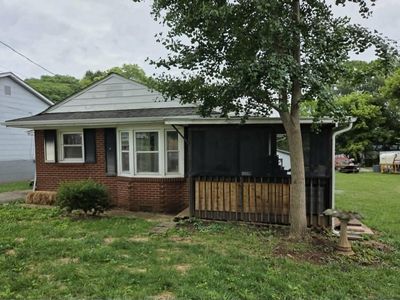 1514 Brown Ave