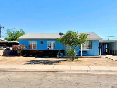 913 E 24th Pl