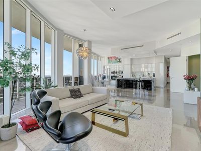 4100 Island Blvd UNIT 2302