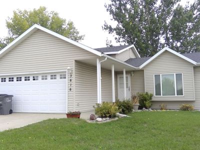 3616 Village Green Ln
