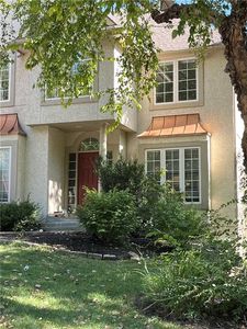 10121 NW River Hills Dr