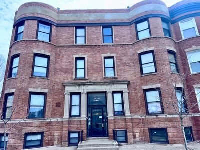 4949 S Calumet Ave #3S