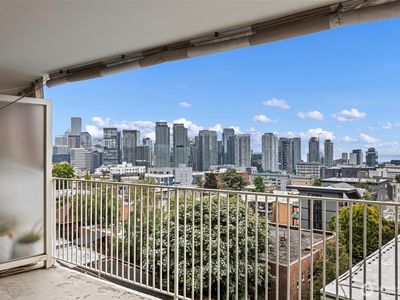 525 Belmont Avenue E #6C