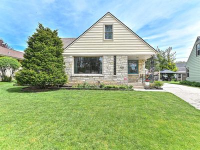 2746 S 77th STREET