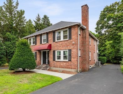 991 Main St