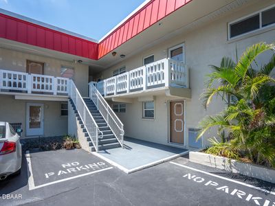 2901 N Halifax Ave APT 205