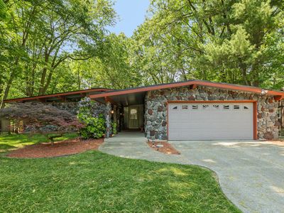 4675 Grenadier Dr SW