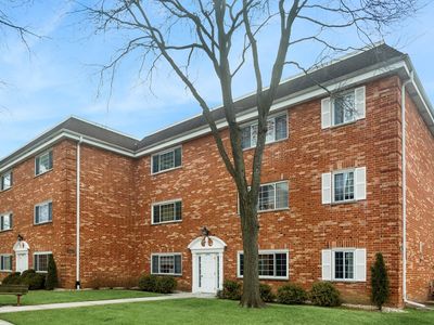 6874 W Touhy Ave APT F