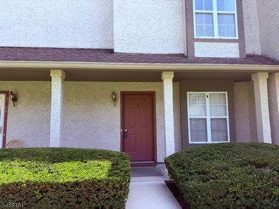 2704 Commons At Kingswood Dr BLDG 27 #2704