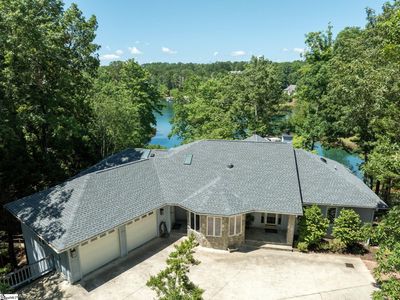 24 Lighthouse Way Dr